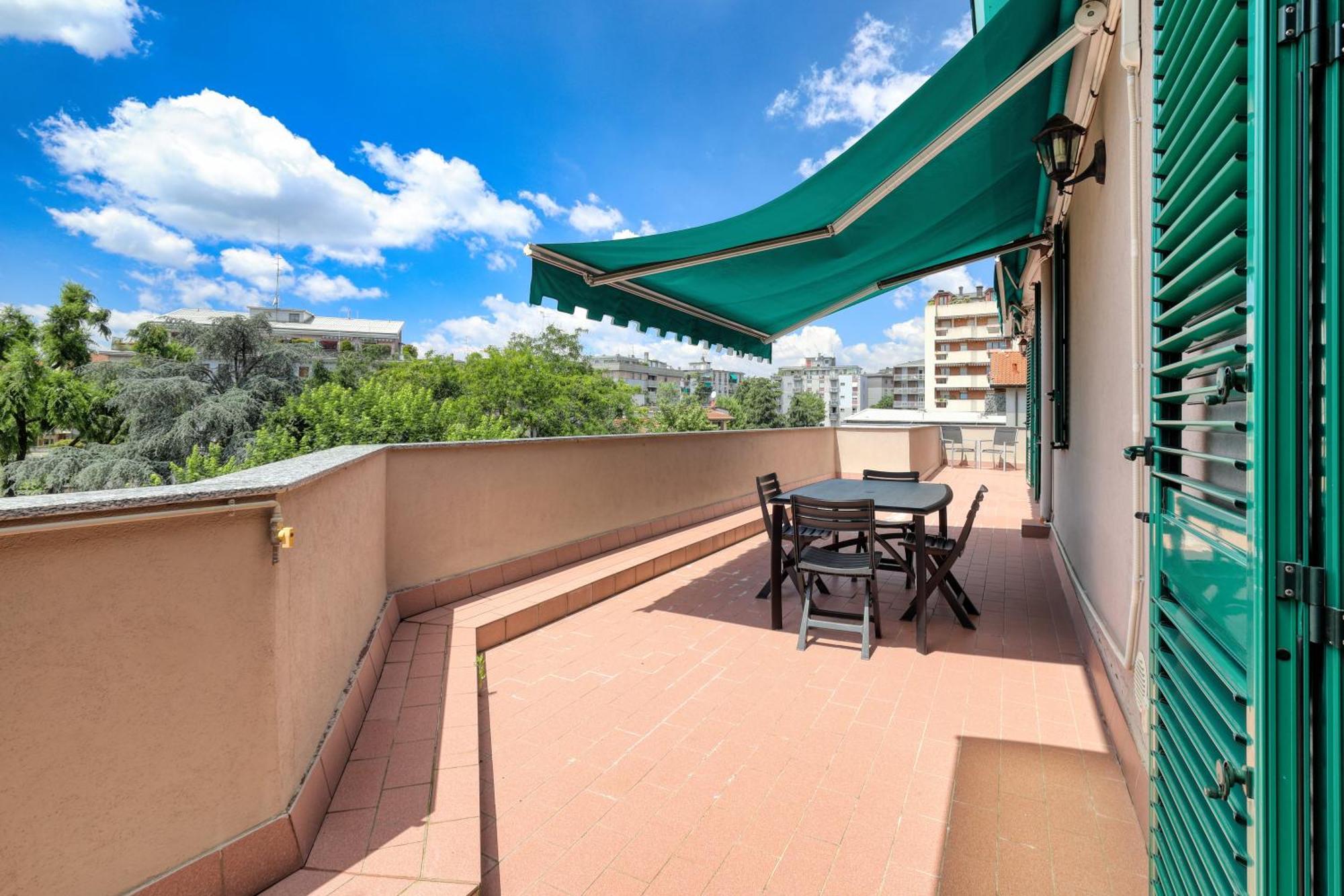 Rainbow House Via Dei Carafa Apartment Mailand